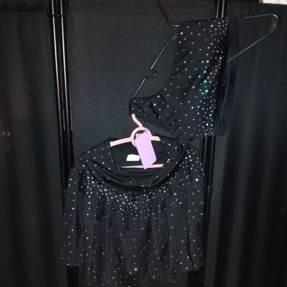 Elegant Black Dance Costume with Sparkling Accents